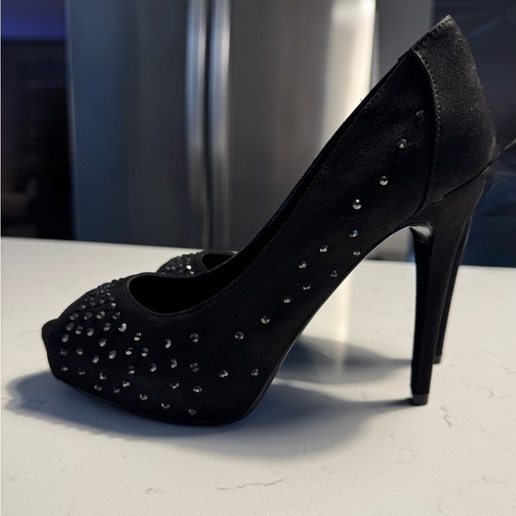 Marc Fisher Black suede with black beading Peep-Toe Platform 4.5-5 inch Heels - Picture 5 of 10